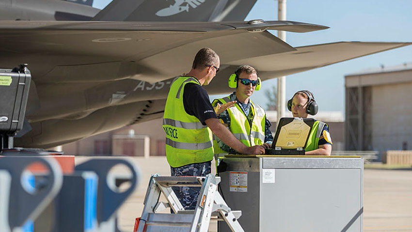 RAAF 5th-gen maintenance skills to keep F-35 air combat capability in the sky