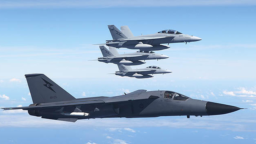 Air_Force_F-111_Super_Hornets.jpg