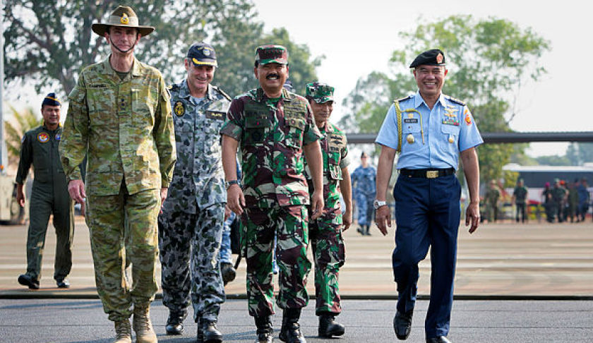 cdf general angus campbell ao dsc left and the commander of the indonesian armed forces air marshal hadi tjahjanto