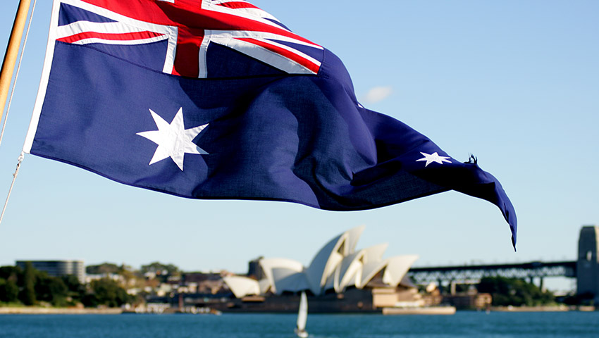 Australian_Flag_Sydney_Harbour.jpg