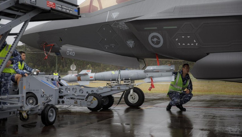 New high-explosive warheads delivered to RAAF