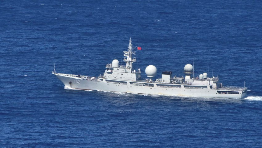 Chinese_PLA_intelligence_vessel_dc.jpg