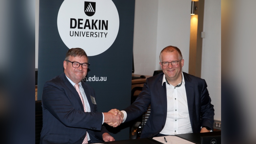 Deakin Hanwha MoU 850 dc