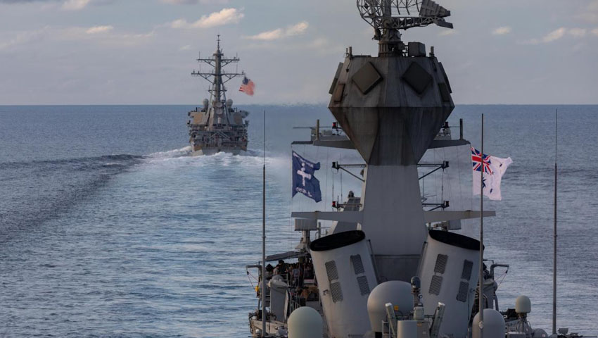 HMAS-Ballarat_USS-John-S-McCain.jpg