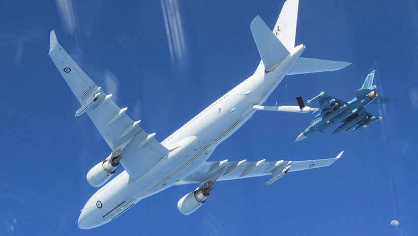 JASDF Mitsubishi F 2 fighter jet dc