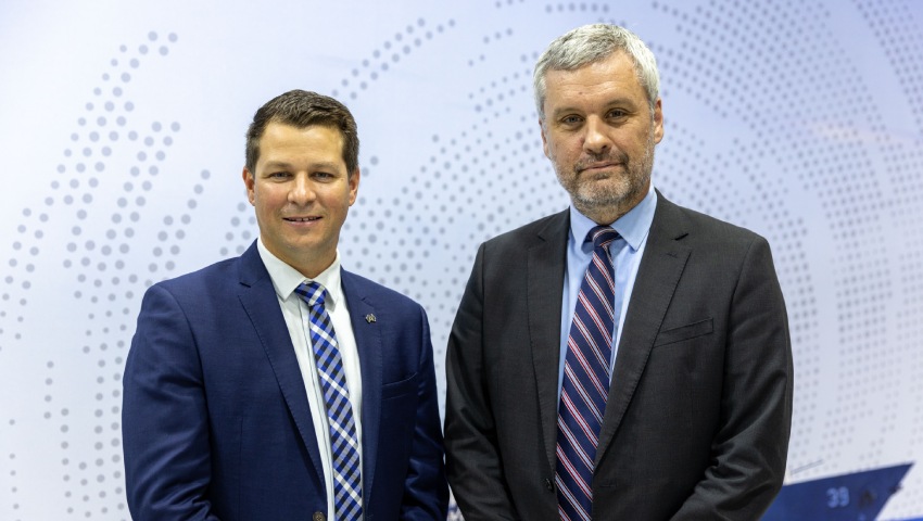 LMA Chris and Simon   Silentium dc