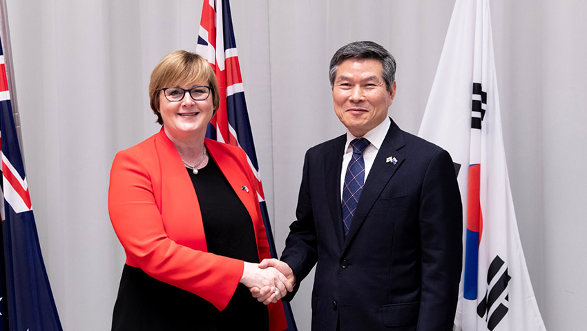 Defence Minister renews and expands strategic relationship with South Korea