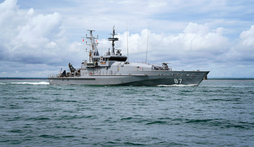 Armidale-Class-Patrol-Boat-HMAS-Pirie.jpg