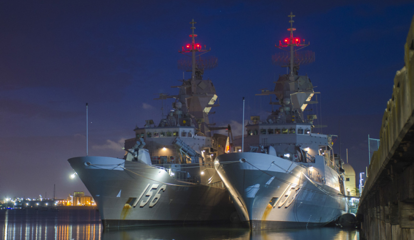HMAS-Stuart-and-HMAS-Toowoomba.jpg