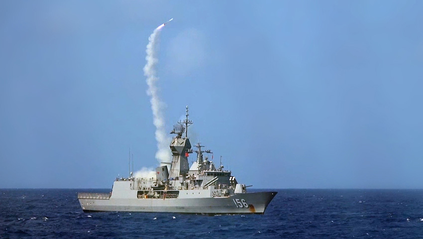 HMAS-Toowoomba-fires-an-ESSM-at-RIMPAC-2018.jpg