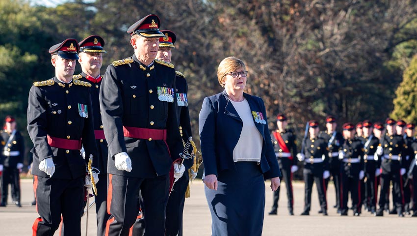Minister for Defence aims to strengthen defence ties within Europe