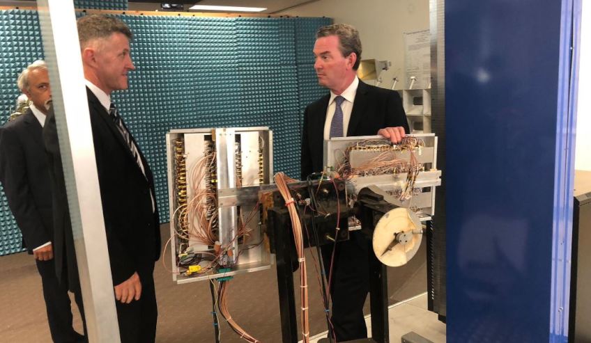 Minister Pyne at Teledyne Defence Australia