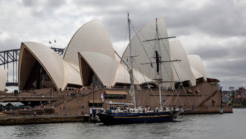 Young Endeavour sets sail for 2020 youth program