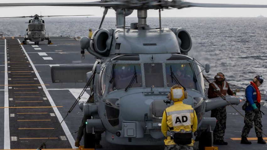 Super Lynx RAN MH 60R helicopters dc