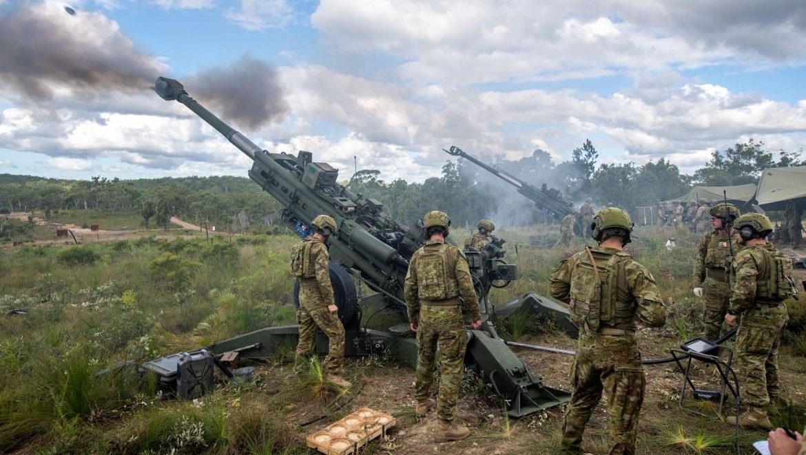 Artillery live-fire training returns for 1 REGT M777s