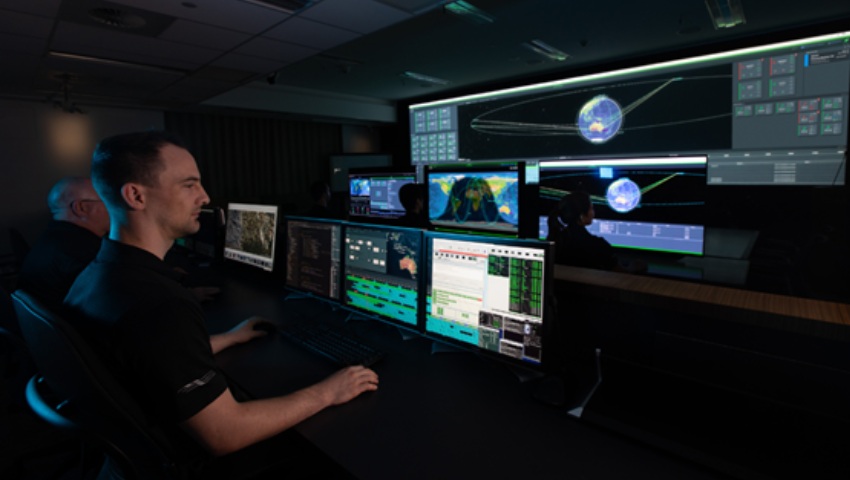 Boeing banks on advanced satellite system for JP 9102 bid